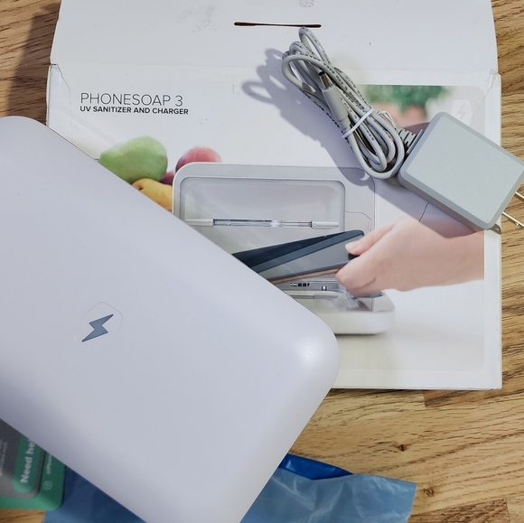 NEW PhoneSoap 3 UV Sanitizer and Charger - White - Picture 1 of 7